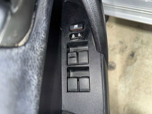 Used 2016 Toyota Corolla L image 22