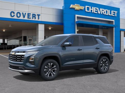 New 2026 Chevrolet Equinox LT image 2