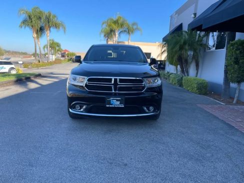 Used 2019 Dodge Durango SXT w/ 3rd Row Seating Group image 2
