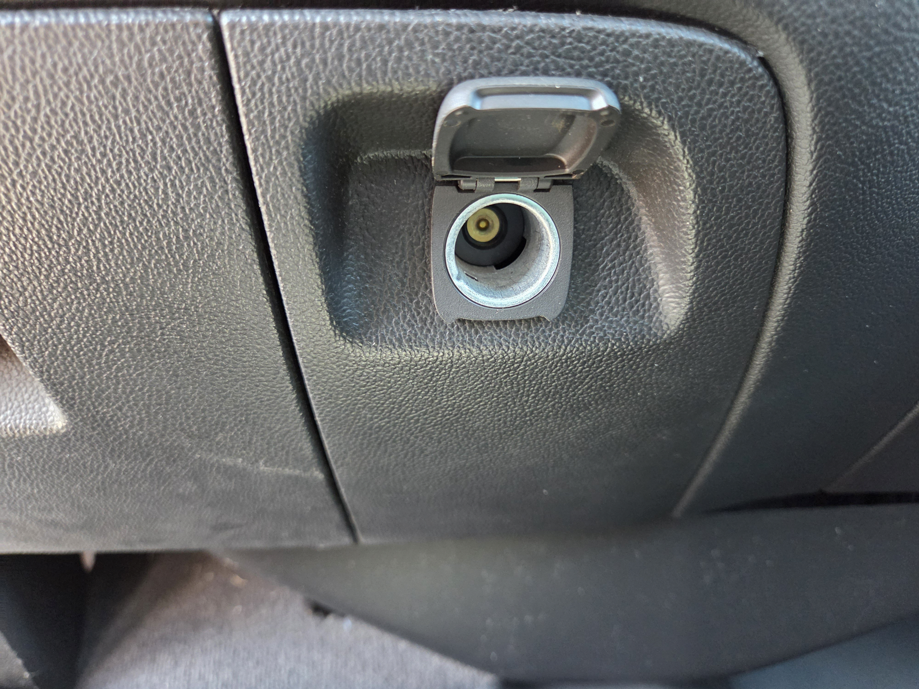 Used 2019 Chevrolet Silverado 1500 LT AWD/4WD image 15