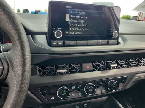 Certified 2025 Honda Accord SE image 26