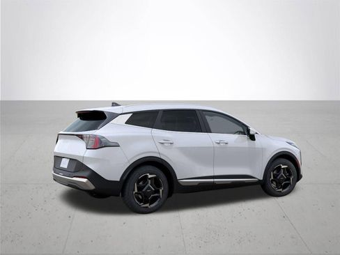 New 2026 Kia Sportage EX image 6