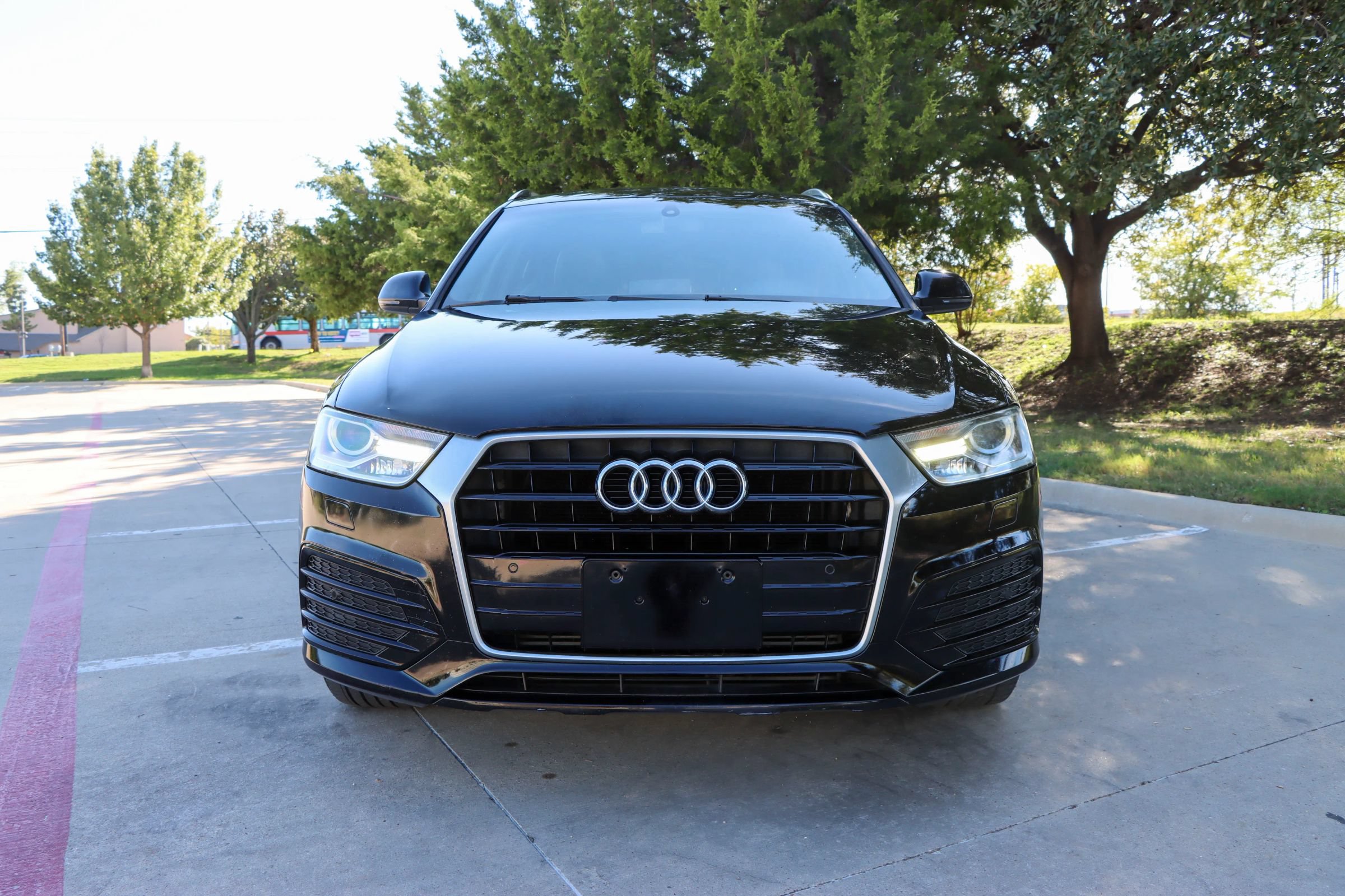 Used 2018 Audi Q3 2.0T Premium FWD image 2