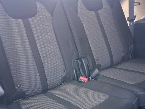 Used 2021 Kia Sorento LX AWD/4WD image 19