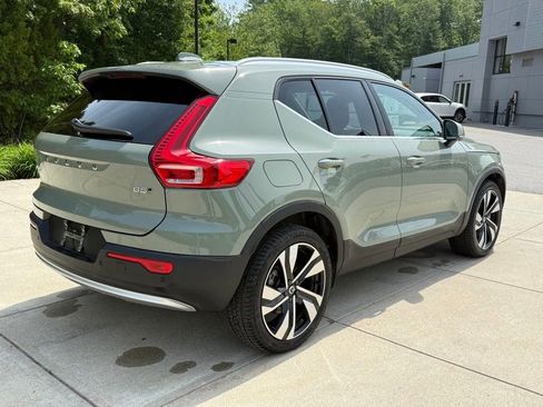 Used 2023 Volvo XC40 B5 Plus w/ Driver Assist Package AWD/4WD image 11