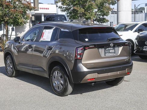Used 2025 Nissan Kicks S AWD/4WD image 6