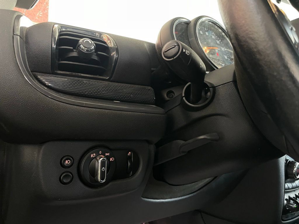 Used 2017 MINI Cooper Clubman S AWD/4WD image 32