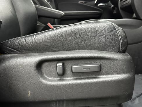 Used 2018 Honda Pilot Touring image 37