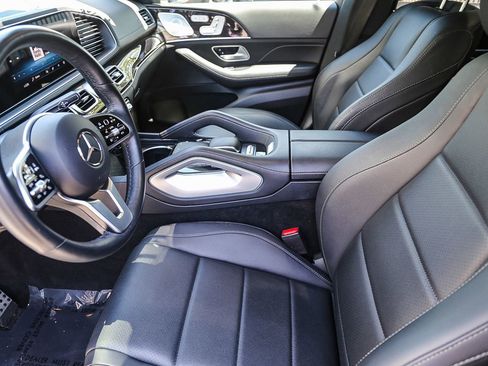 Certified 2023 Mercedes-Benz GLS 450 4MATIC image 17