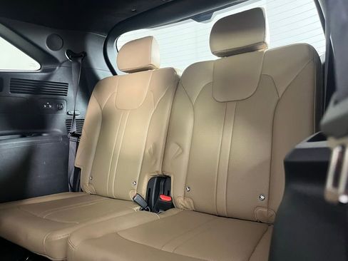 Used 2025 Kia Sorento SX Prestige w/ Olive Brown Leather Package image 30