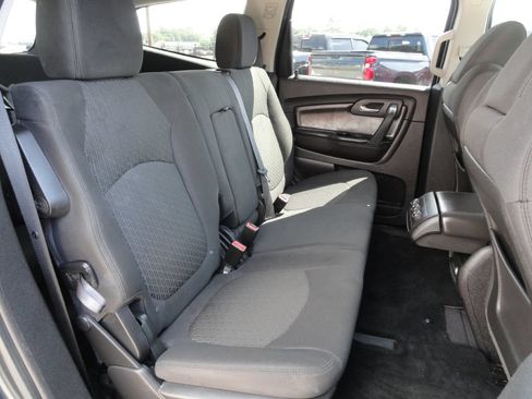 Used 2011 Chevrolet Traverse LT w/ Personal Connectivity Package FWD image 8