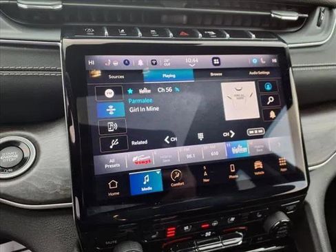 Certified 2022 Jeep Grand Cherokee L Limited w/ Luxury Tech Group II image 14