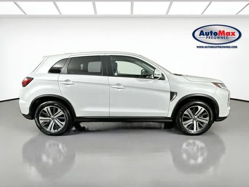 Used 2024 Mitsubishi Outlander Sport SE AWD/4WD image 9