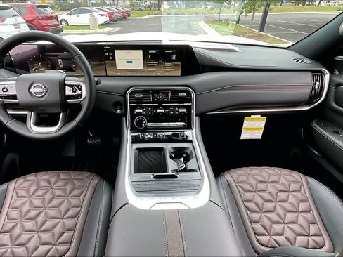 New 2026 Nissan Armada Platinum image 5