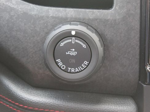Used 2023 Ford Expedition Limited AWD/4WD image 30