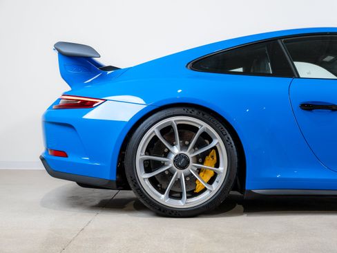 Used 2018 Porsche 911 GT3 RWD image 34