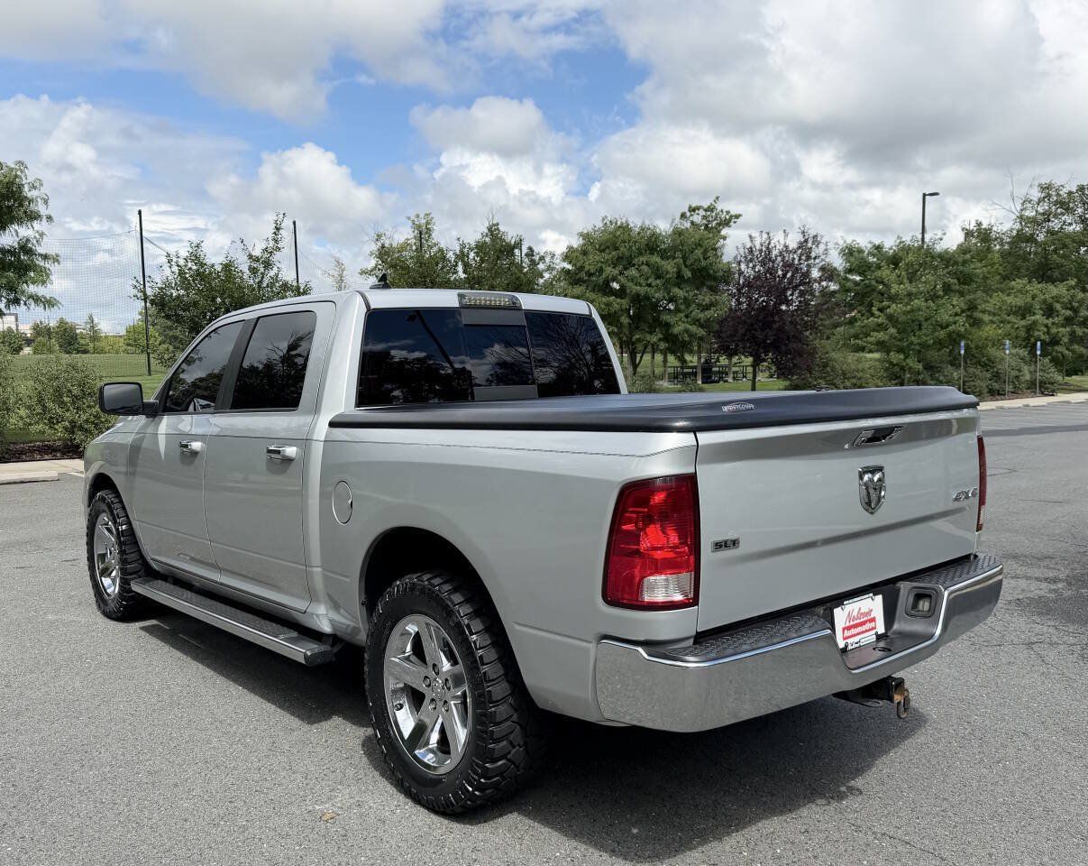 Used 2016 RAM 1500 Classic SLT AWD/4WD image 3