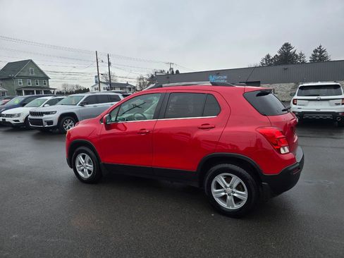 Used 2015 Chevrolet Trax LT w/ LT Sun and Sound Package image 4