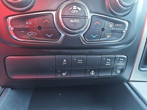 Used 2018 RAM 1500 Big Horn image 30