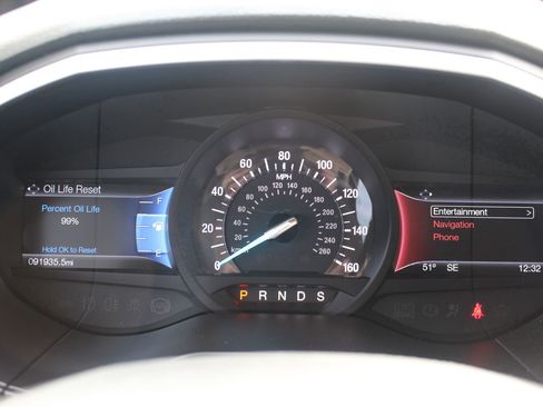 Used 2016 Ford Edge Titanium w/ Equipment Group 301A image 26