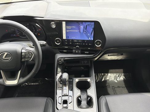 Used 2025 Lexus NX 250 FWD w/ Accessory Package (K3) image 15