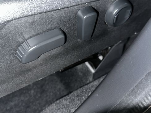 Used 2020 Subaru Forester Touring w/ Popular Package #2 image 21