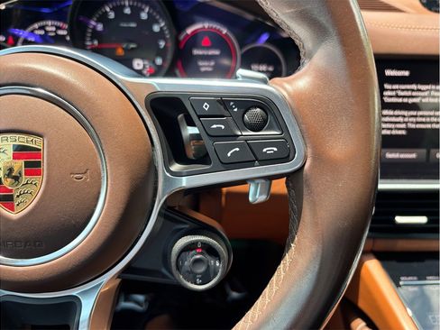 Used 2022 Porsche Cayenne AWD/4WD image 31