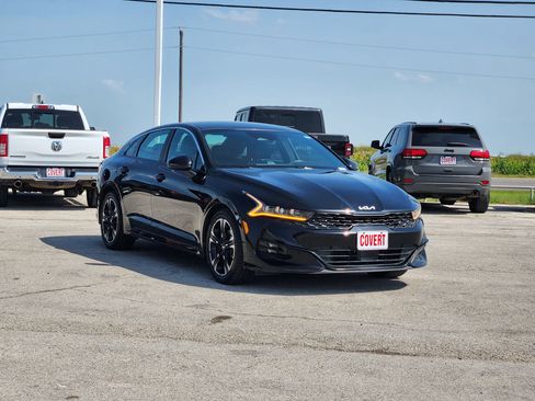 Used 2023 Kia K5 GT-Line w/ GT-Line Premium Package FWD image 3