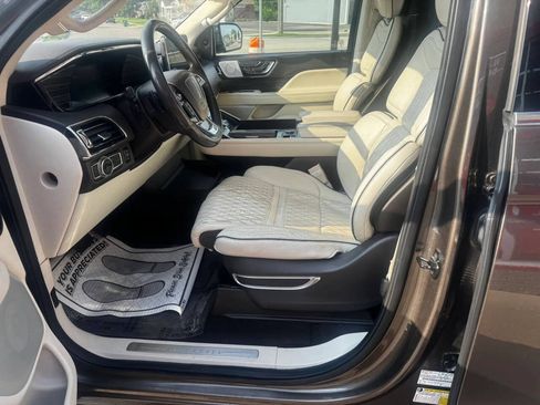 Used 2018 Lincoln Navigator L Black Label w/ Cargo Package AWD/4WD image 8