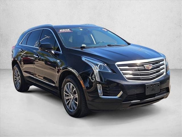 Used 2017 Cadillac XT5 Luxury w/ Driver Awareness Package AWD/4WD image 3