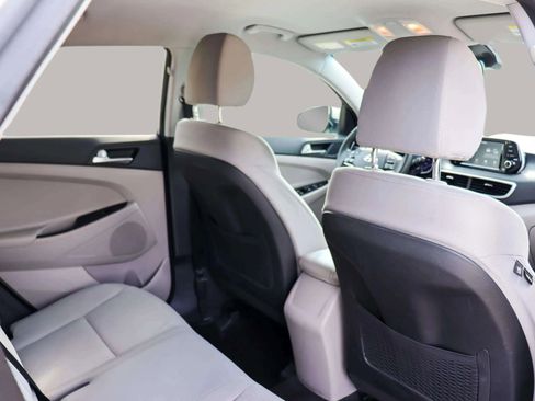 Used 2019 Hyundai Tucson SE image 25