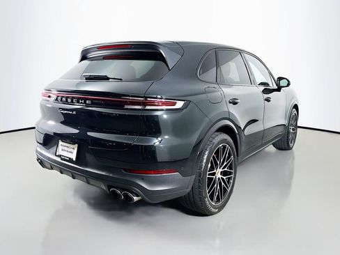 Certified 2025 Porsche Cayenne S AWD/4WD image 9