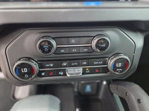 New 2025 Ford Bronco Badlands AWD/4WD image 25