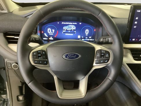 Certified 2026 Ford Explorer Active RWD image 13