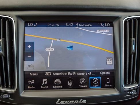 Used 2019 Maserati Levante GranSport AWD/4WD image 23