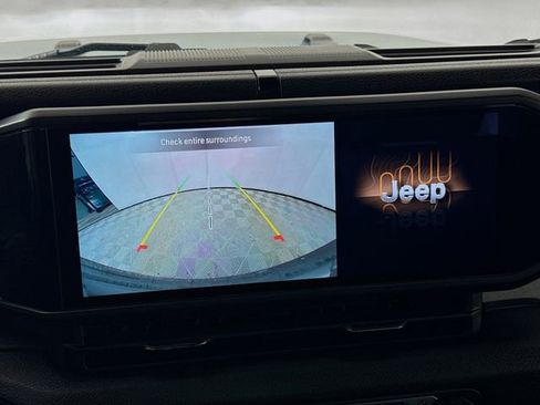 Used 2024 Jeep Wrangler Sport S image 13