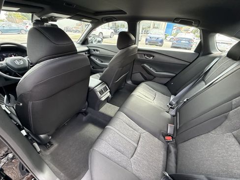 Used 2025 Honda Accord Sport image 29