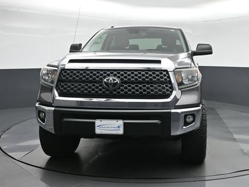 Used 2019 Toyota Tundra SR5 w/ SR5 Upgrade Package RWD image 2