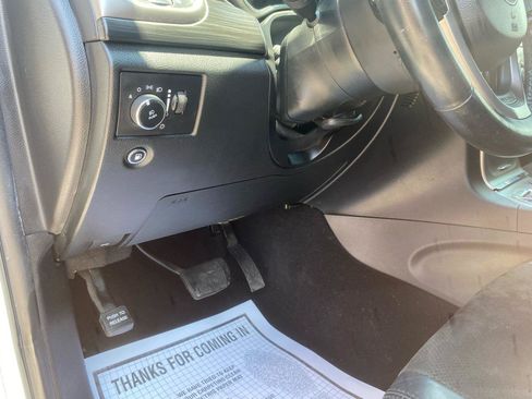Used 2019 Jeep Grand Cherokee Altitude RWD image 20