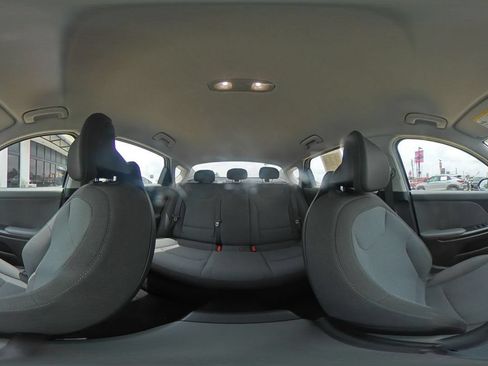 Used 2025 Kia K4 FWD image 41