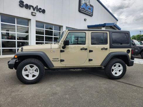 Used 2017 Jeep Wrangler Unlimited Sport w/ Quick Order Package 24S AWD/4WD image 6