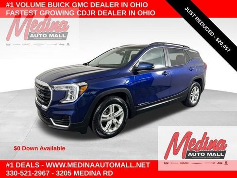 Used 2023 GMC Terrain SLE w/ Driver Convenience Package FWD image 1