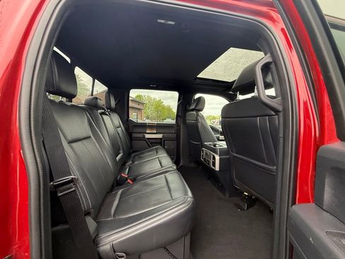 Used 2022 Ford F350 Lariat w/ Black Appearance Package AWD/4WD image 29