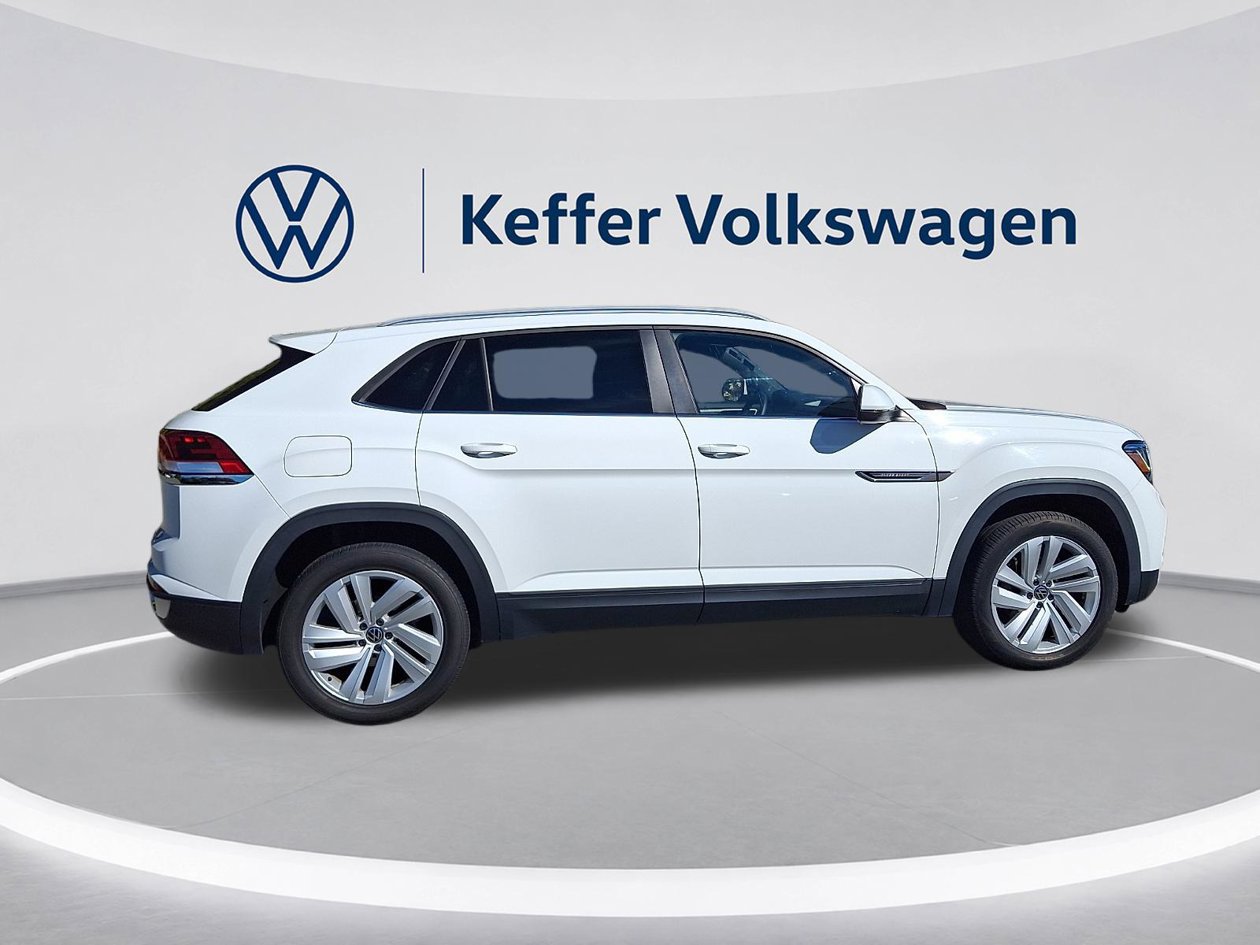 Used 2021 Volkswagen Atlas Cross Sport SE w/ V6 Towing Package FWD image 8