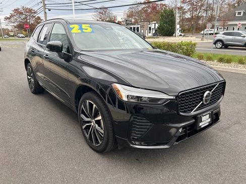 Certified 2025 Volvo XC60 B5 Plus image 6