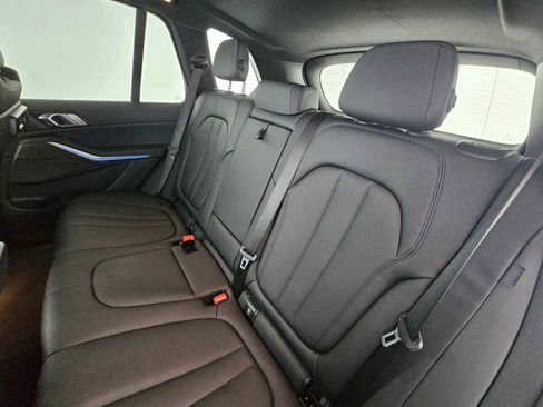 Used 2022 BMW X5 xDrive45e w/ Climate Comfort Package image 17