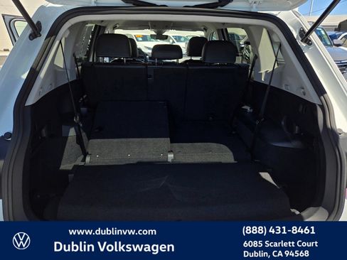 Used 2023 Volkswagen Tiguan SE FWD image 25