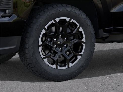 New 2026 Chevrolet Colorado Z71 w/ Technology Package AWD/4WD image 9