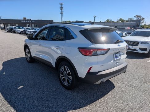 Certified 2022 Ford Escape SEL w/ Technology Package image 5