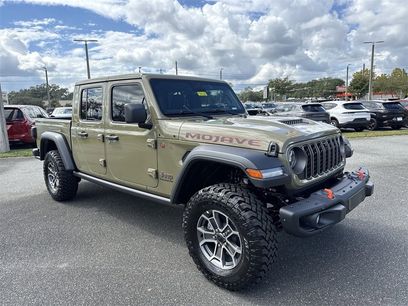 New 2025 Jeep Gladiator Mojave w/ Steel Bumper Group